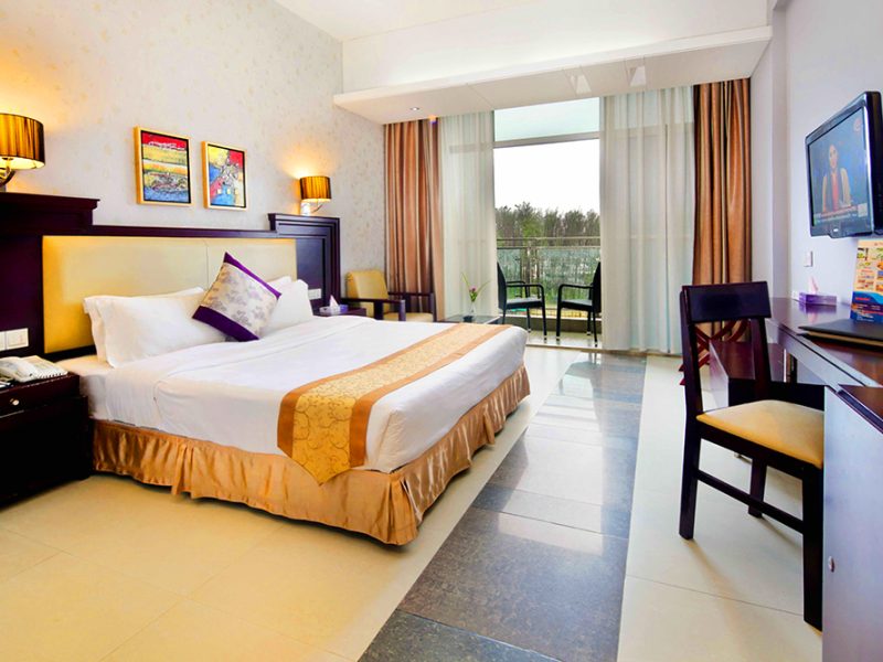 Cox Deluxe Couple Room (Side Sea View)
