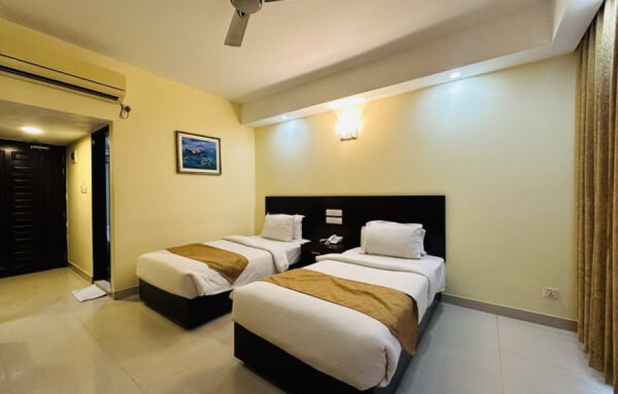Premier Twin with Balcony (Higher Floor)